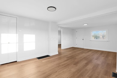 3570 Dover Rd, Columbus, OH 43204 - photo 6