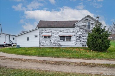 1907 Krouse Rd, Owosso, MI 48867 - photo 5