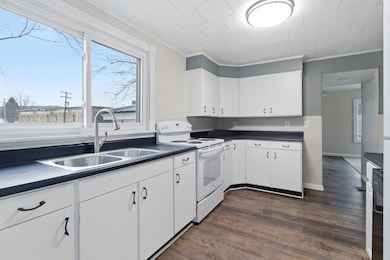 54 4th St, Madera, PA 16661 - photo 6