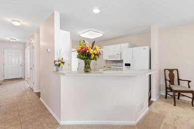 306 Lazelle Place Lane-frt ent. 1