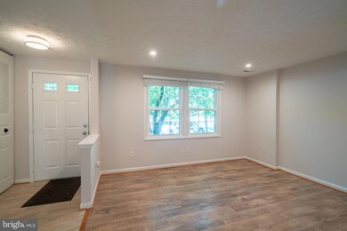 1567 Bennington Woods Ct, Reston, VA 20194 - photo 3