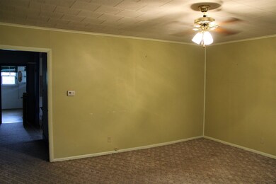 75 5th St SE, Linton, IN 47441 - photo 2