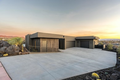 2655 W Shoshoni