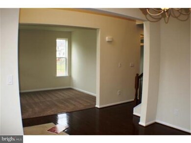 308 Huntingdon Dr, Williamstown, NJ 08094 - photo 3