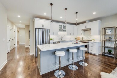 4842 N Hoyne Ave unit 3S, Chicago, IL 60625 - photo 7