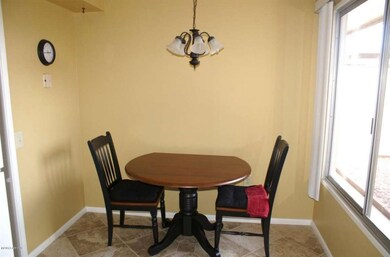 10535 W Highwood Ln, Sun City, AZ 85373 - photo 4