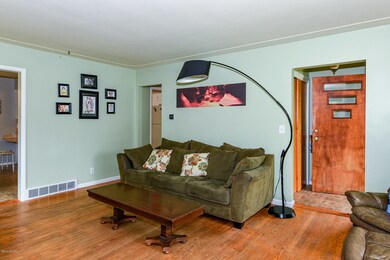 Living Room-4