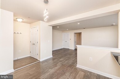 4121 S Four Mile Run Dr unit 202, Arlington, VA 22204 - photo 4