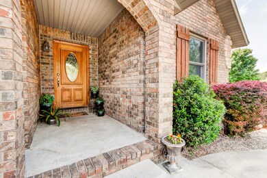 576 S Peachum Pl-6