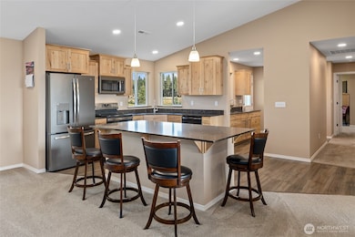 Big island with lots of seating, quartz counters!