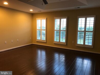 43493 Town Gate Square, Chantilly, VA 20152 - photo 6