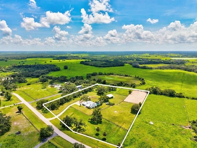 5710 Vanderipe Rd, Sarasota, FL 34241 - photo 3