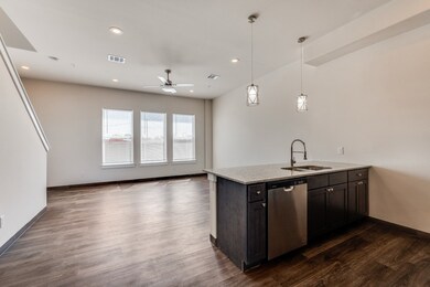 710 Benge Dr unit 712-E, Arlington, TX 76013 - photo 3