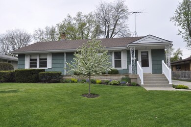 528 Lynn Terrace, Waukegan, IL 60085 - photo 2
