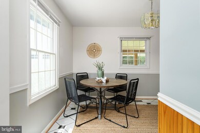 205 Greenview Ave, Reisterstown, MD 21136 - photo 5