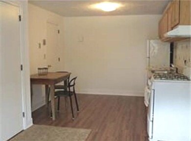 428 Great Rd unit 5, Acton, MA 01720 - photo 3