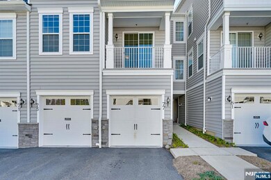 77 Sequoia Dr, Cedar Grove, NJ 07009 - photo 2