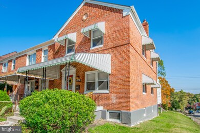 1101 Lyndhurst St, Baltimore, MD 21229 - photo 2