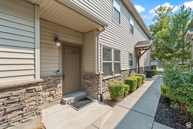 1424 Stone Meadow Dr, West Jordan, UT 84088 - photo 2