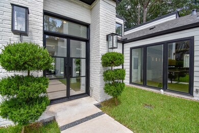 10038 Briar Dr, Houston, TX 77042 - photo 5