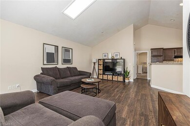 410 Parkside Dr, Asheboro, NC 27203 - photo 7