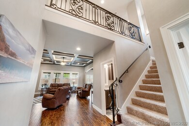 2 story entrance / Juliette Balcony