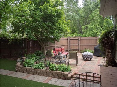 425 Walnut St, Statesville, NC 28677 - photo 3