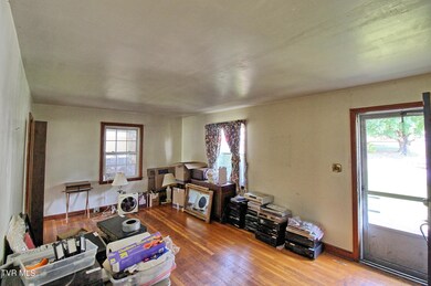 IMG_8593_4_5_easyHDR-interior2