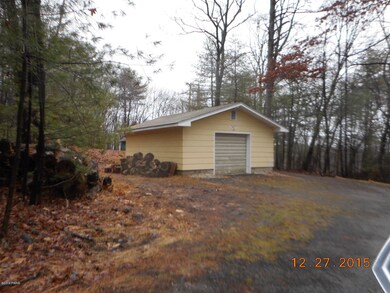 128 Tiger Lily Dr, Dingmans Ferry, PA 18328 - photo 3