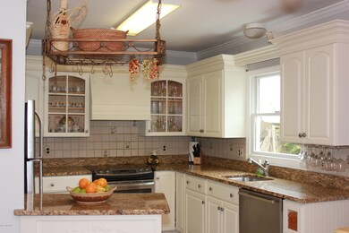 Gourmet Kitchen