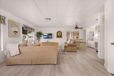 2706 W Ashlan Ave unit 323, Fresno, CA 93705 - photo 4