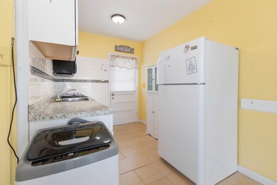 301 E Lavender Rd unit 4, Wildwood Crest, NJ 08260 - photo 4