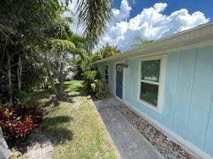 1641 SW Gemini Ln, Port Saint Lucie, FL 34984 - photo 2
