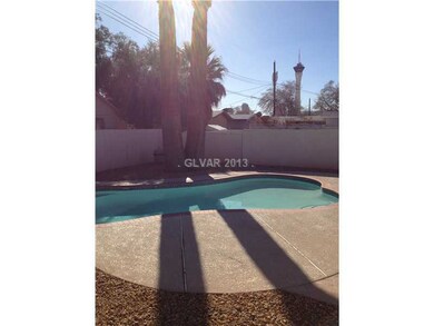 Swimming Pool/Hot Tub/Sauna.