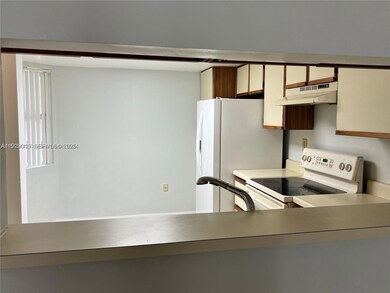 665 SW 113th Way unit 665, Pembroke Pines, FL 33025 - photo 7