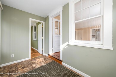 Foyer to sunroom
