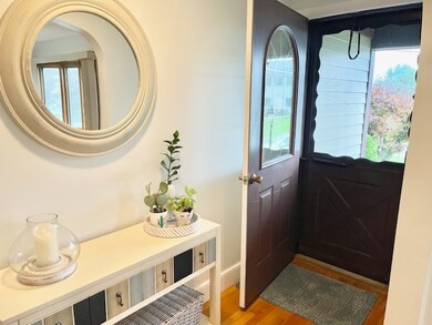 109 Morrison Ave, Middletown, RI 02842 - photo 4