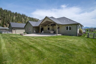 12567ConestogaWay_EXT_WEB-13