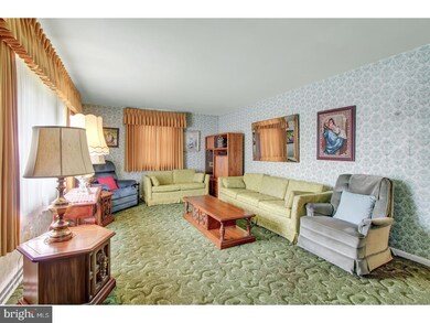 1013 Laurelee Ave, Reading, PA 19605 - photo 2