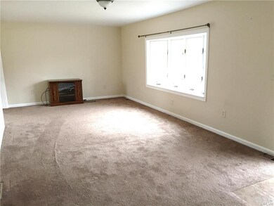 322 Kiddie Ln, Walnutport, PA 18088 - photo 4