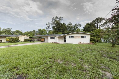 7122 Singapore Rd, Jacksonville, FL 32216 - photo 2
