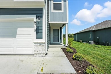 19710 W 195th Place, Spring Hill, KS 66083 - photo 3