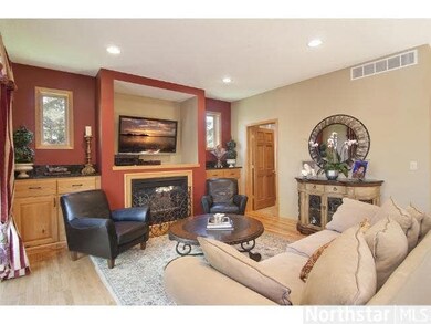 18400 Chennault Way, Eden Prairie, MN 55346 - photo 4