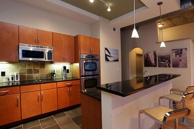 Upgraded kitchen and granite countertop