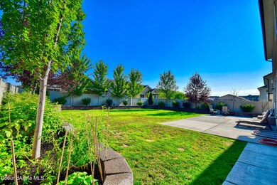 PF Backyard Garden