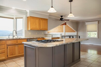 1032 NW Starlite Place, Grants Pass, OR 97526 - photo 5