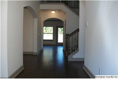 Stunning Entry and Foyer with vaulted ceiling, cro