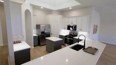 10900 Robincreek Ln, Frisco, TX 75035 - photo 5