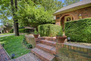 8413 Interlochen Dr-7