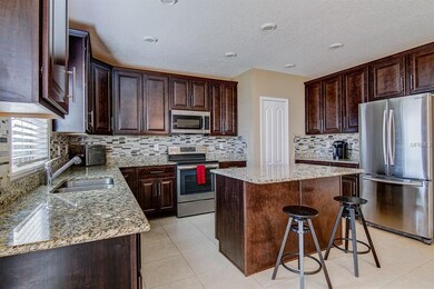 14326 Italia Dr, Wimauma, FL 33598 - photo 5